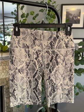 ALO Yoga Snake-Print Shorts in Black and Cream